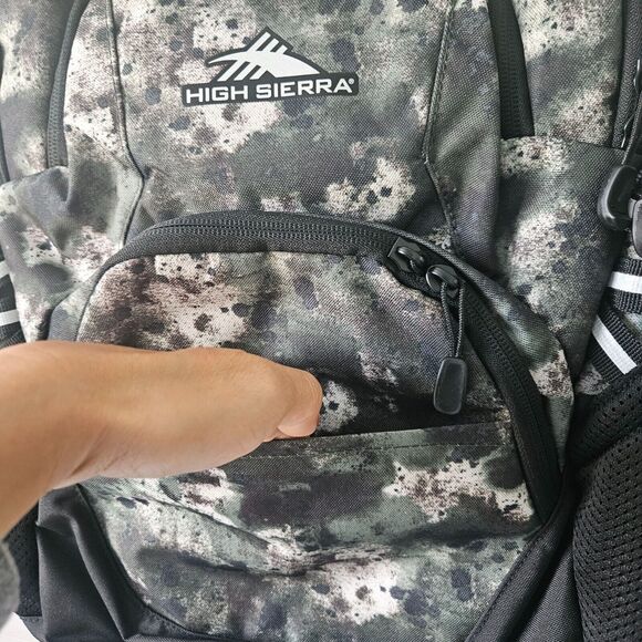 High Sierra Swoop SG Backpack 17" Laptop Pocket, Camo New w/tags - Picture 16 of 16